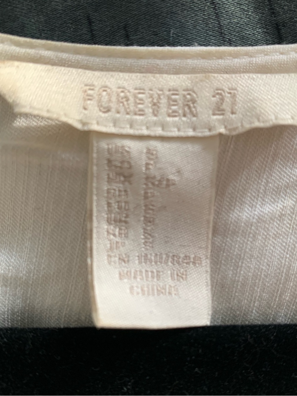 Forever 21 White and Black Short Sleeve Tee